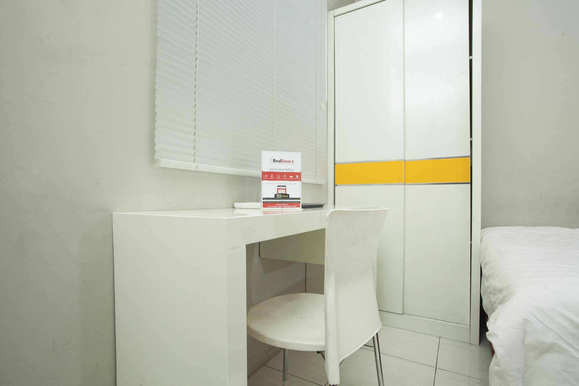 Reddoorz At Siwalankerto Surabaya Hotel Екстериор снимка